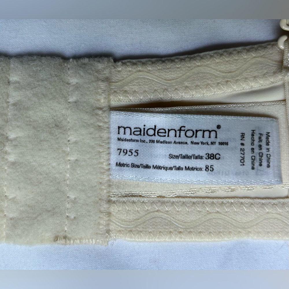 Maidenform underwire bra. - Picture 3 of 6
